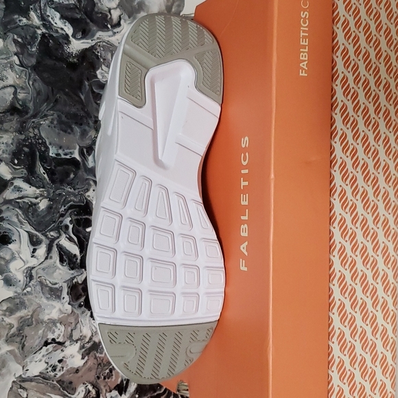 Fabletics Performance Sneaker - Picture 2 of 5